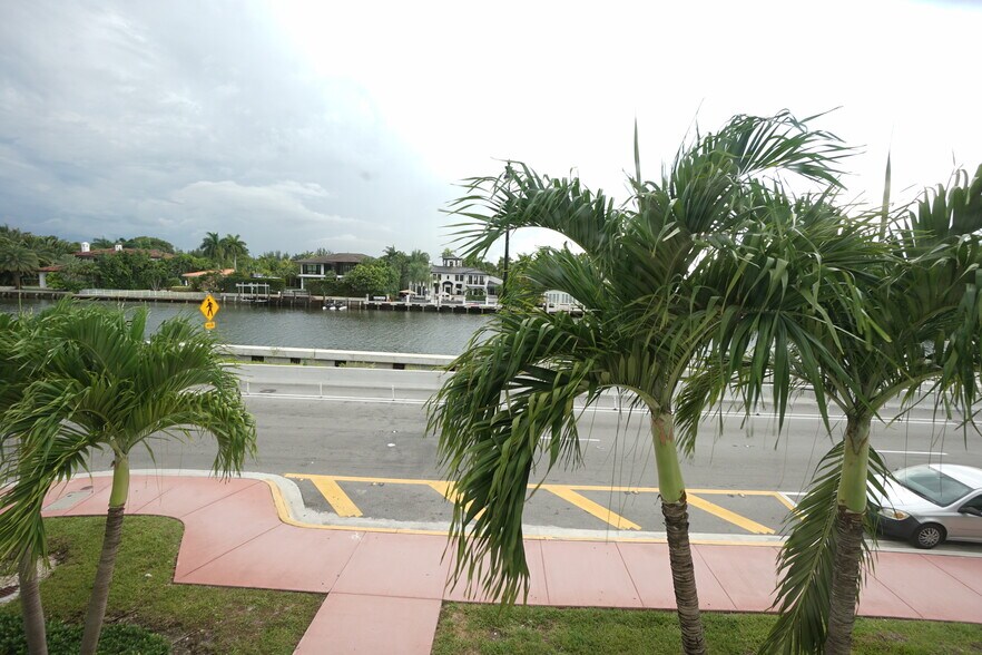 More Photos Of 3801 Indian Creek Dr, Miami Beach Apartments For Sale