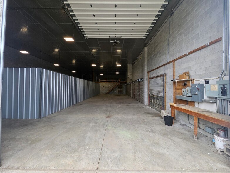 More Photos Of 17329 148th Ave, Spring Lake Self Storage For Lease