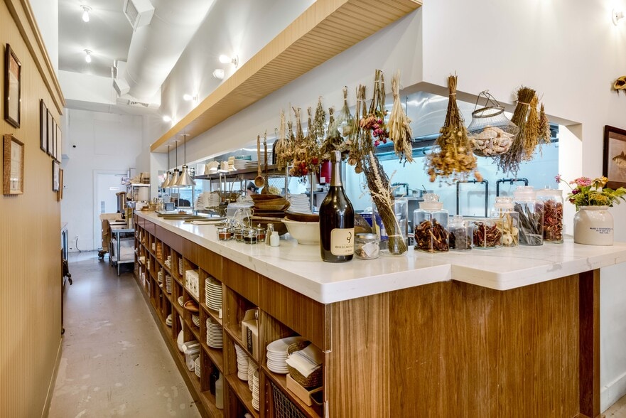 More Photos Of 345 Greenwich St, New York Apartments For Sale