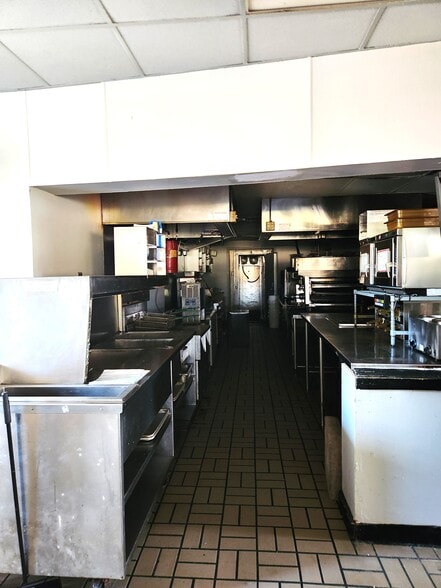 More Photos Of 1020 Horse Creek Rd SW, Darien Restaurant For Lease