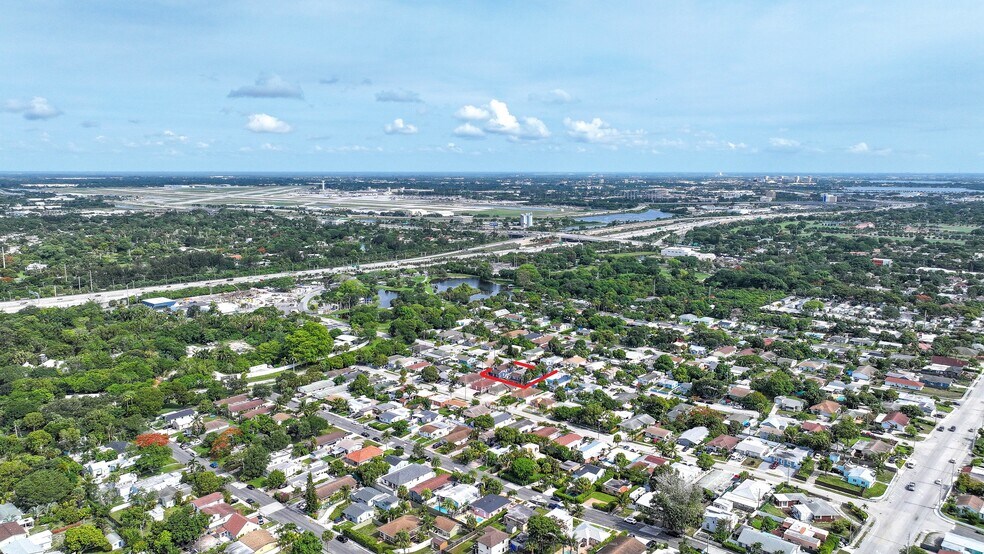 More Photos Of 1000 W Lakewood Rd, West Palm Beach Apartments For Sale