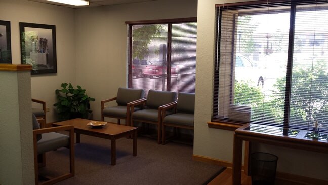 More Photos Of 6416-6424 S Quebec St, Englewood Coworking Space