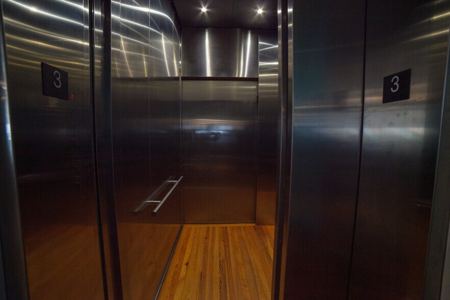 More Photos Of 309 E Chapel Hill St, Durham Office For Lease