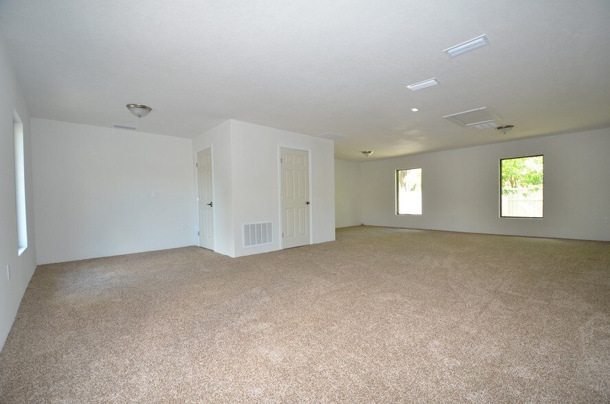 More Photos Of 3869 Nova Rd, Port Orange Office For Lease