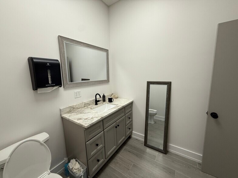 More Photos Of 2736 Land O Lakes Blvd, Land O' Lakes Storefront Retail Residential For Sale