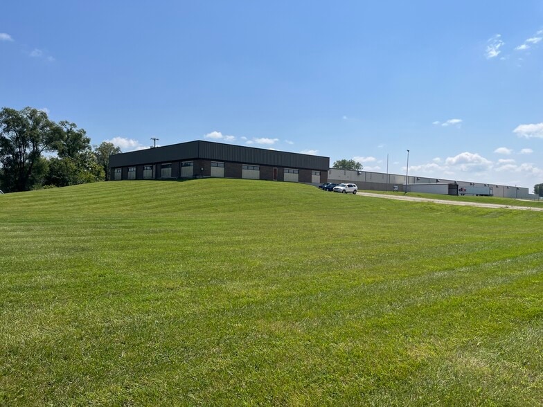 Primary Photo Of 140 Jacobsen Dr, Maquoketa Warehouse For Sale
