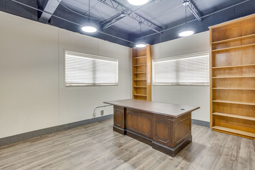 More Photos Of 1212 W El Paso St, Fort Worth Loft Creative Space For Sale