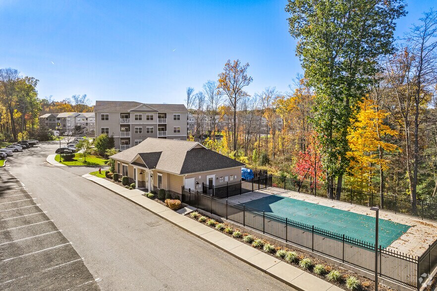 More Photos Of 9 Covered Bridge Rd, Newtown Apartments For Sale