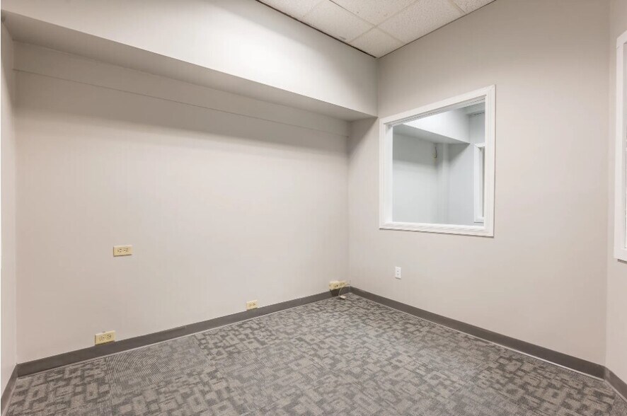 More Photos Of 531-545 Main St, Worcester Office For Sale