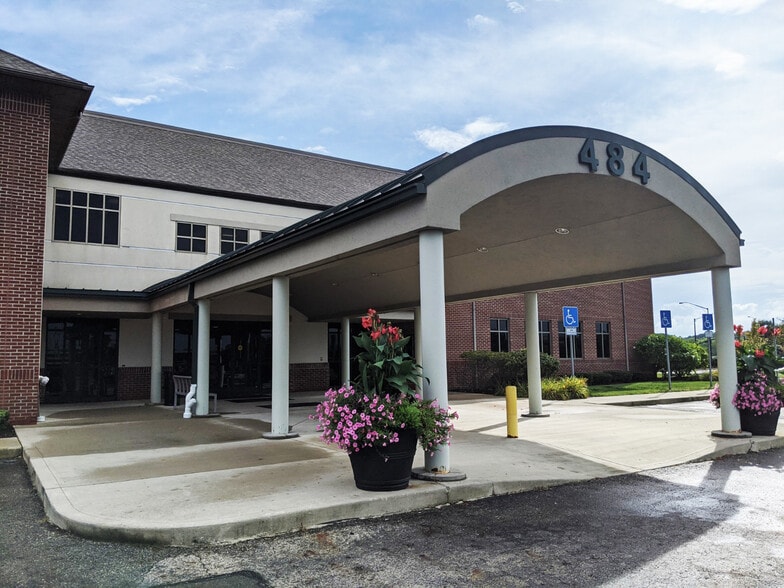 More Photos Of 484 County Line Rd W, Westerville Medical For Lease