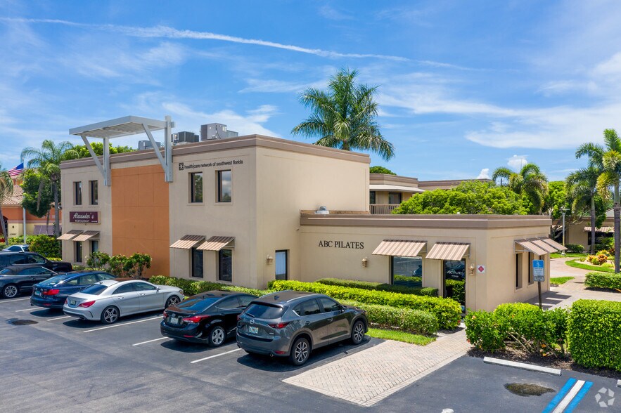 Primary Photo Of 4077-4089 Tamiami Trl N, Naples Medical For Lease