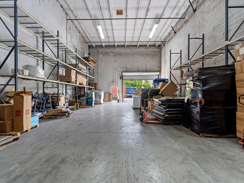 More Photos Of 10900 NW 21st St, Miami Warehouse For Sale