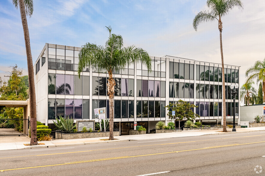 Primary Photo Of 2020 N Broadway, Santa Ana Medical For Lease