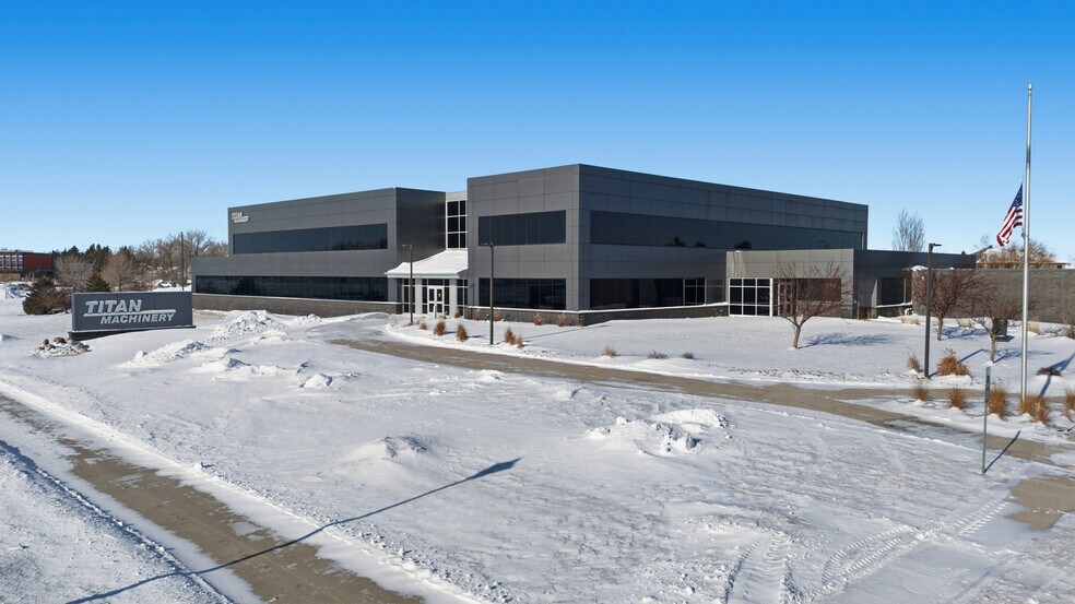Primary Photo Of 644 E Beaton Dr, West Fargo Office For Lease