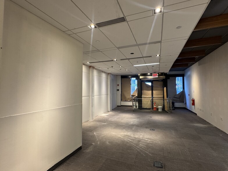 More Photos Of 2193-2195 Broadway, New York Apartments For Lease