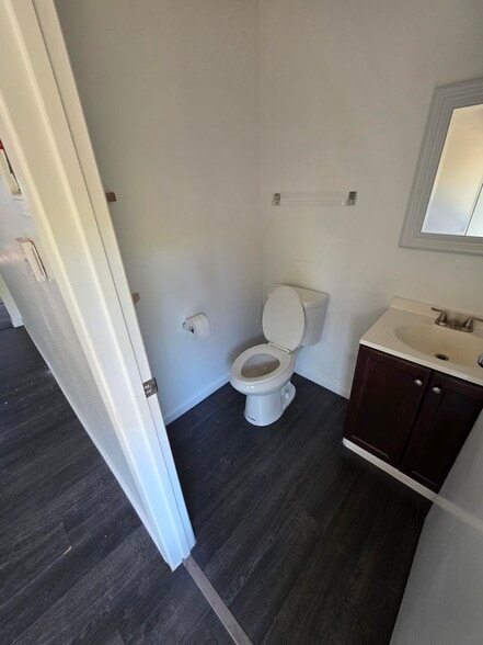 More Photos Of 1135 Camino del Mar, Del Mar Office For Lease