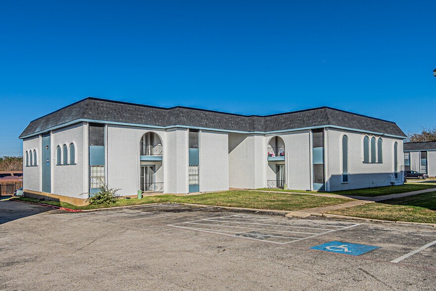 More Photos Of 6625 S Hulen St, Fort Worth Apartments For Sale