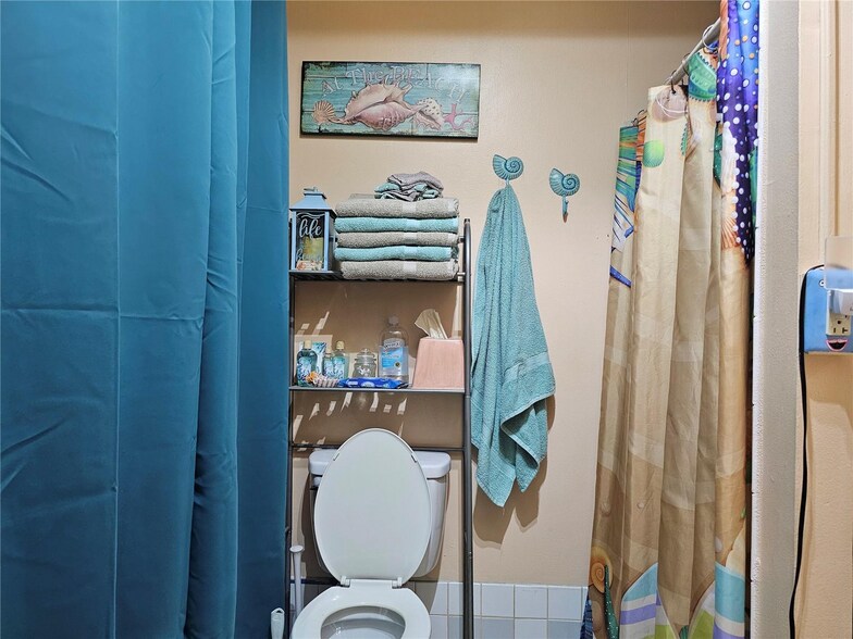 More Photos Of 106 E Tarpon Ave, Tarpon Springs Apartments For Sale