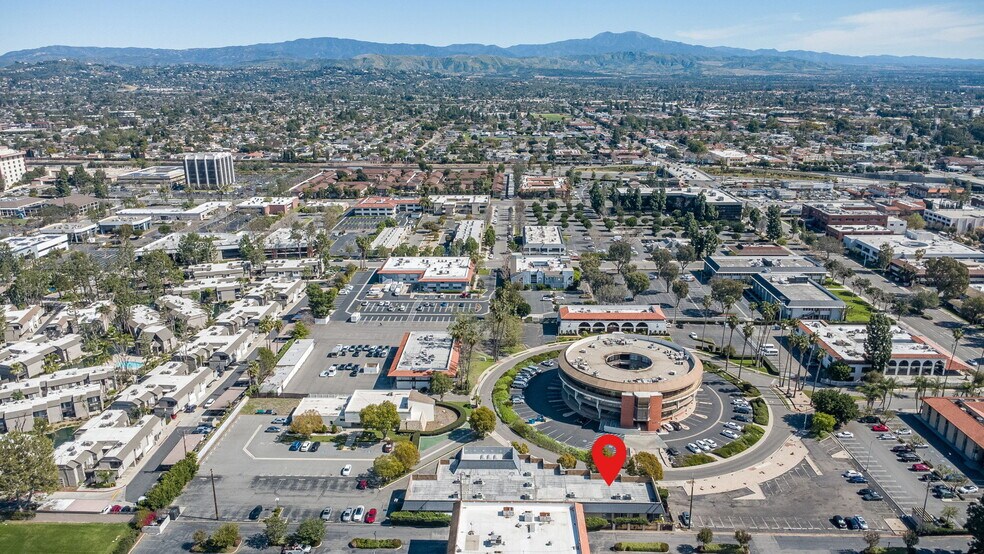 More Photos Of 550 N Golden Circle Dr, Santa Ana Office For Lease