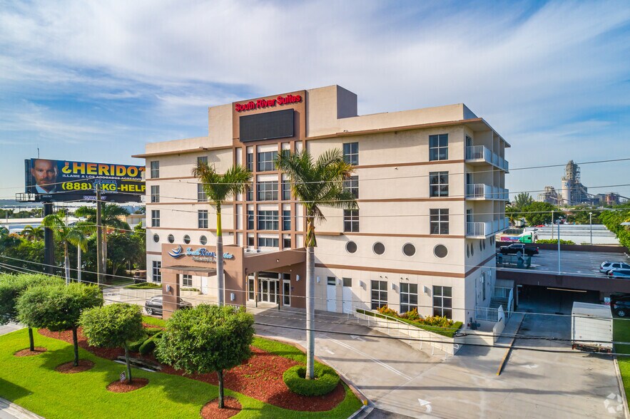 Primary Photo Of 12484 NW South River Dr, Medley Hotel For Lease