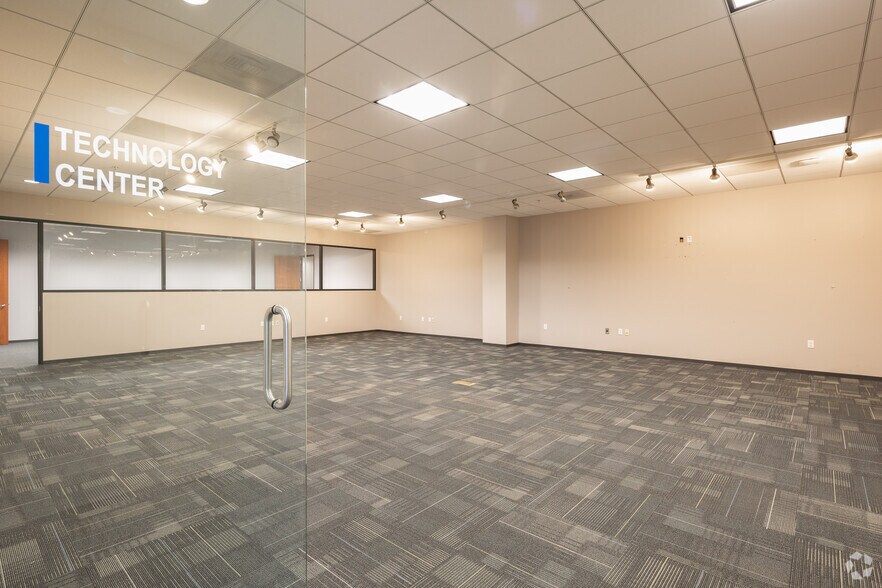 More Photos Of Hospitality Ln @ Tippecanoe, San Bernardino Unknown For Lease