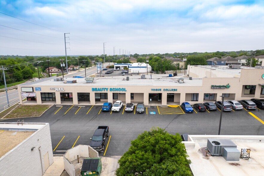 More Photos Of 6000-6064 Ingram Rd, San Antonio Unknown For Lease