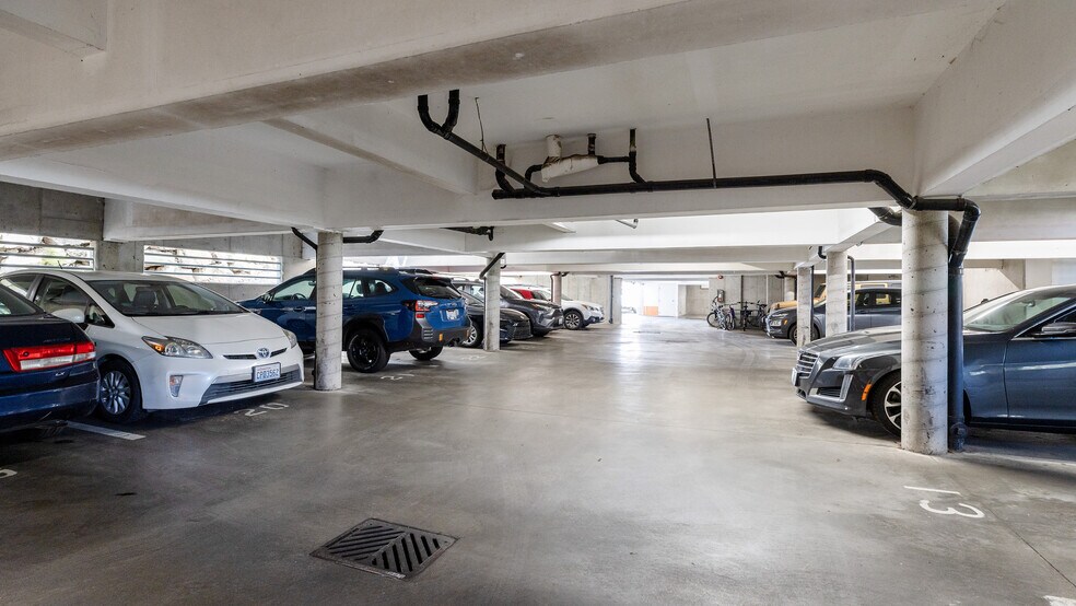 More Photos Of 9515 Interlake Ave, Seattle Apartments For Sale