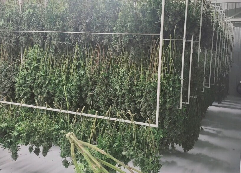 More Photos Of 609 Indian Rd, Seiling Auto Repair For Sale