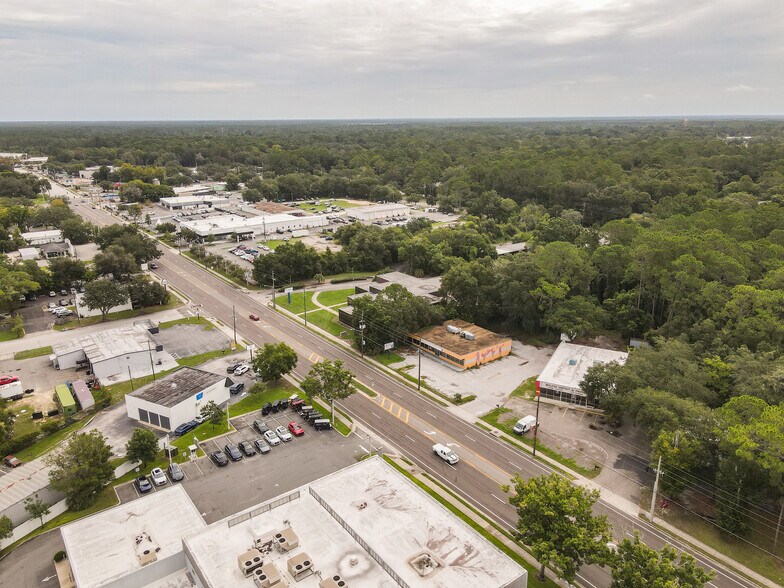 More Photos Of 1947 N Main St, Gainesville Freestanding For Sale