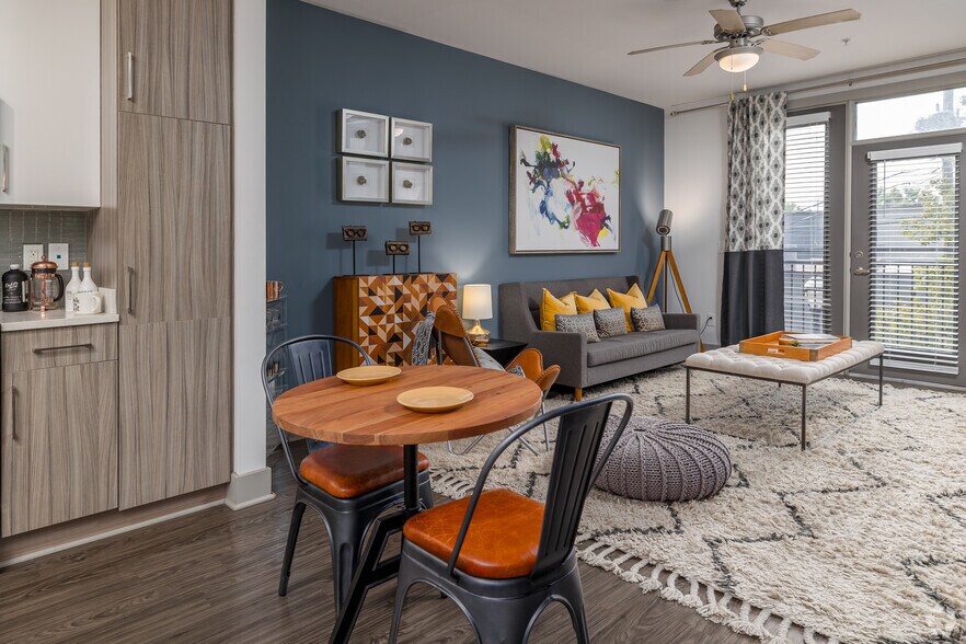 More Photos Of 930 Howell Mill Rd NW, Atlanta Apartments For Lease