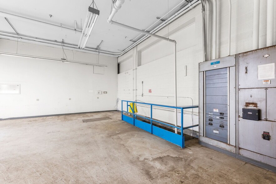 More Photos Of 106-108 W Main St, Woodland General Retail For Sale