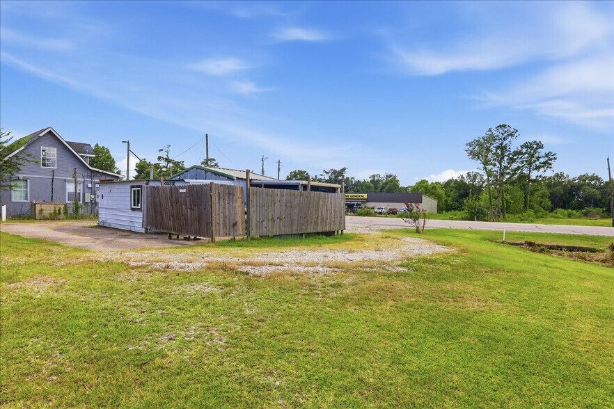 More Photos Of 5720 16th St, Orange Flex For Sale