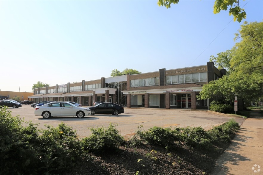 More Photos Of 9679-9709 Brookpark Rd, Parma Office For Lease