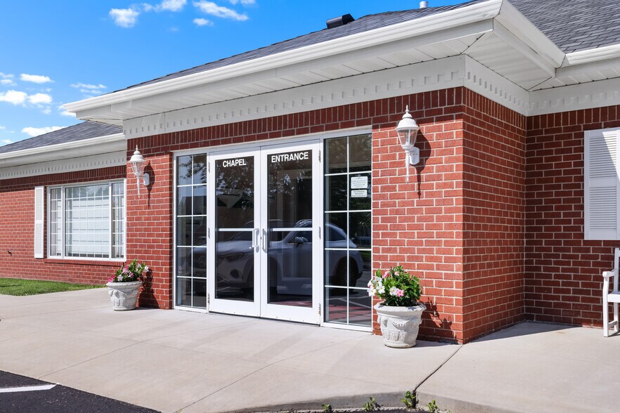 More Photos Of 16394 Glory Ln, Eden Prairie Funeral Home For Sale