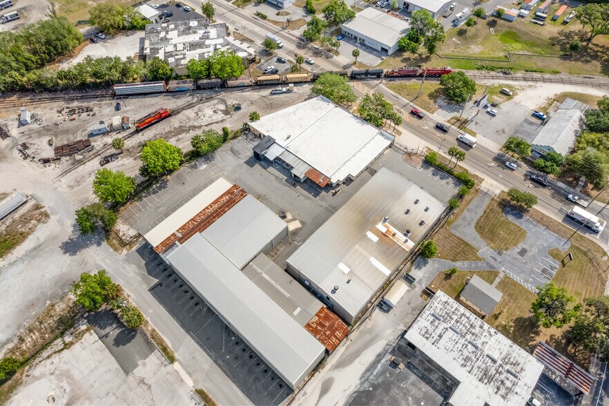 More Photos Of 1118 N Magnolia Ave, Ocala Warehouse For Lease