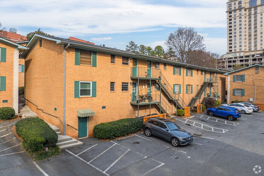 More Photos Of 3057 Pharr Court North Ct NW, Atlanta Apartments For Sale