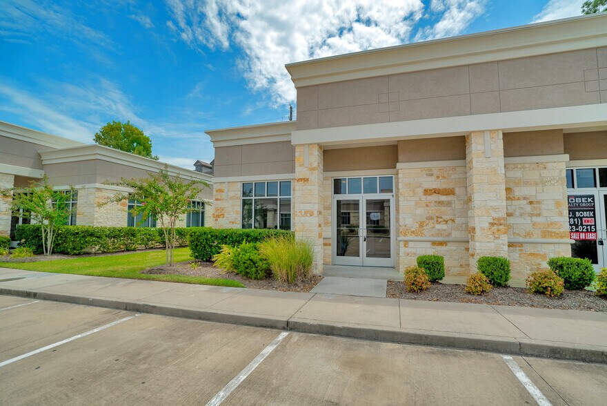 More Photos Of 2219 Sawdust Rd, The Woodlands Medical For Sale