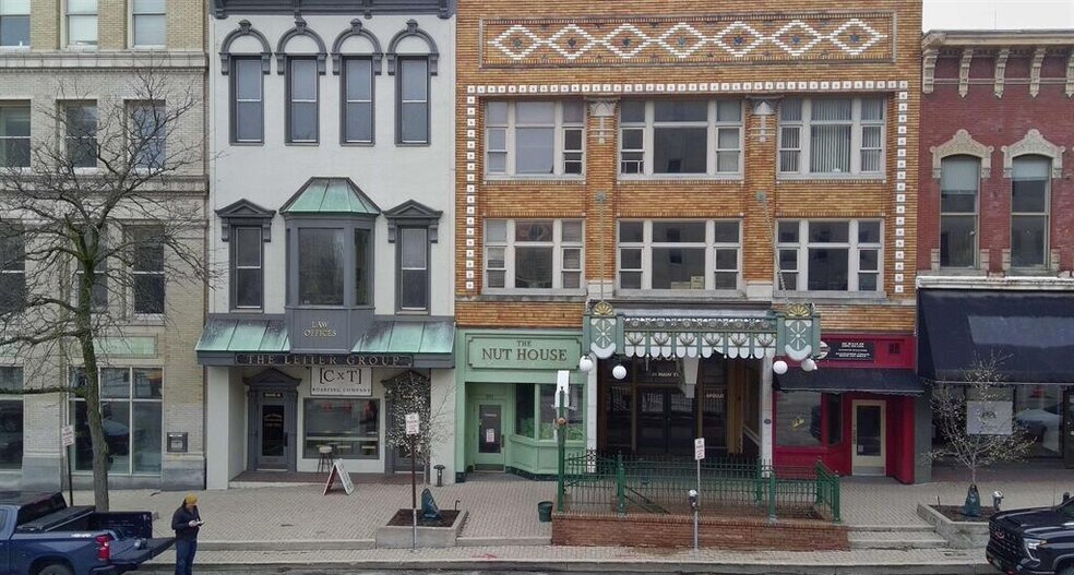 More Photos Of 309 Main St, Peoria Storefront Retail Residential For Sale