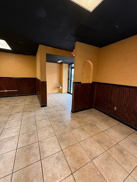 Primary Photo Of 635 Industrial Blvd, Gainesville Warehouse For Lease