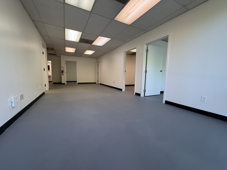 More Photos Of 4825 Trousdale Dr, Nashville Storefront For Lease