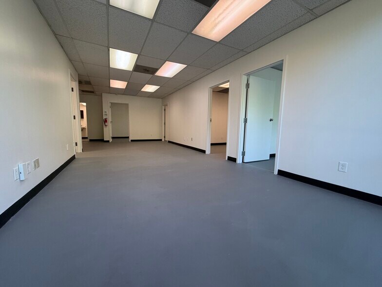 More Photos Of 4825 Trousdale Dr, Nashville Storefront For Lease