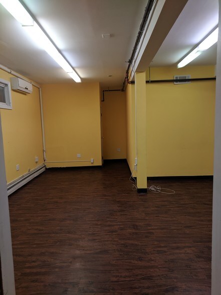 More Photos Of 73-75 Ferry St, Newark Storefront Retail Office For Sale