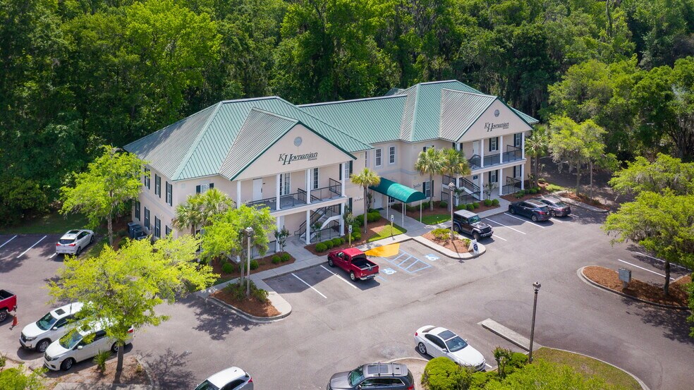 Primary Photo Of 10 Plantation Park Dr, Bluffton Office For Lease