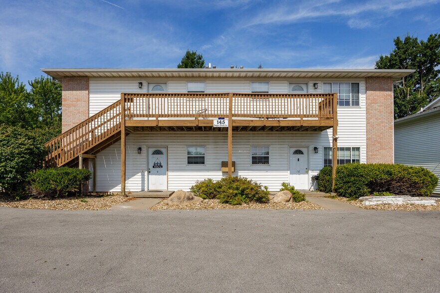 More Photos Of 145 Sugar Creek Ln, North Liberty Apartments For Sale