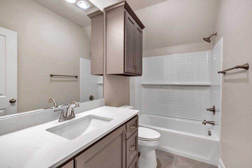 More Photos Of 4344 Macnab Dr, Tyler Apartments For Sale