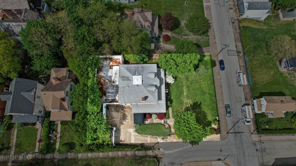 Primary Photo Of 701 Thompson Ave, Donora Funeral Home For Sale