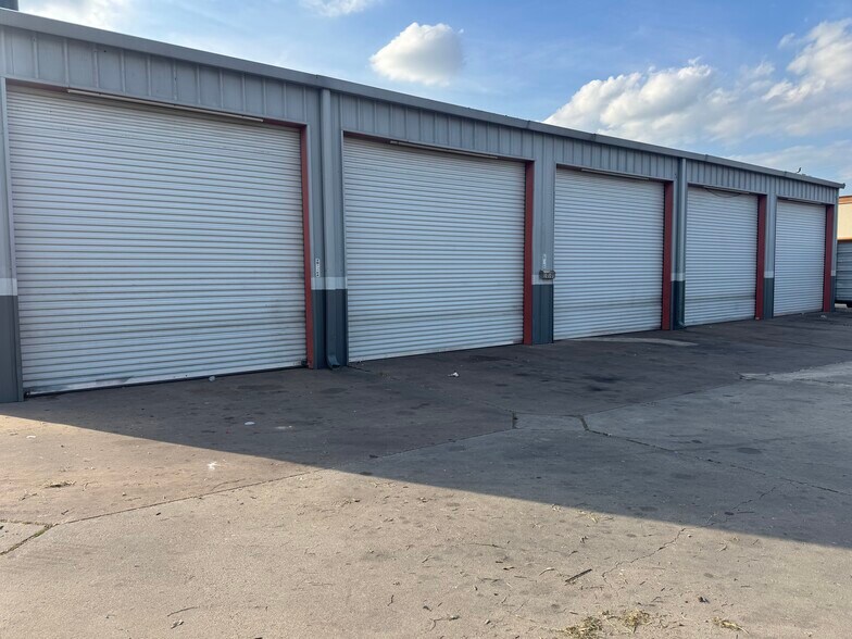 More Photos Of 10105 Old Bammel N Houston Rd, Houston Carwash For Lease