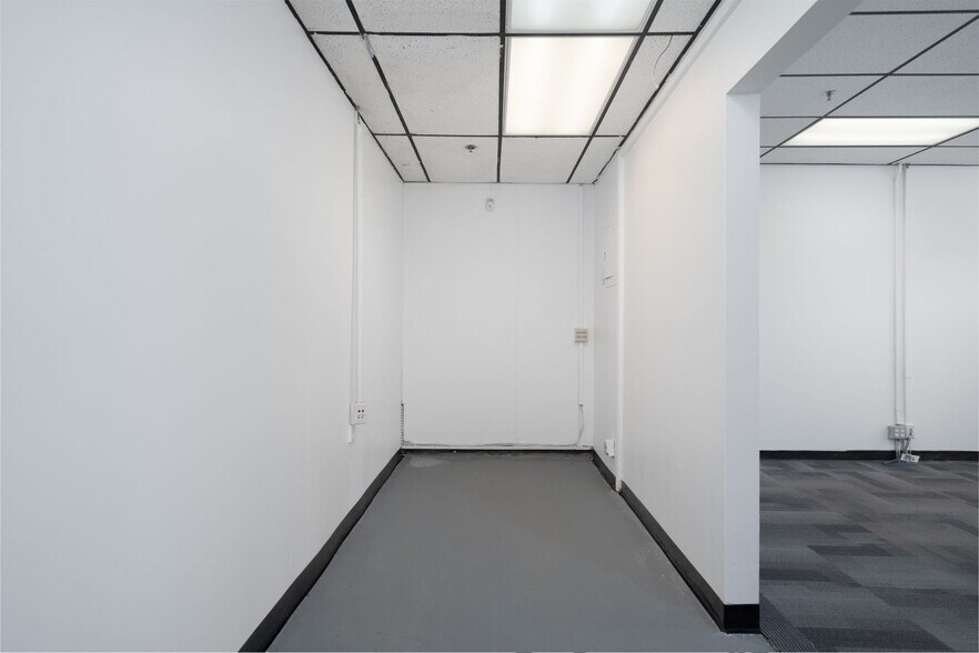 More Photos Of 320 Kentucky St, Bakersfield Manufacturing For Sale