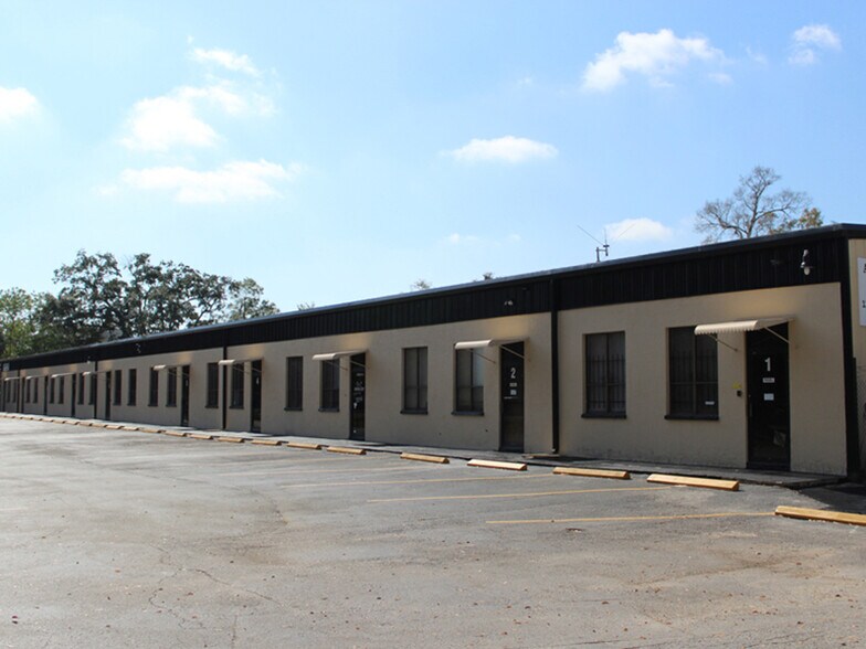 More Photos Of 13652 N 12th St, Tampa Light Manufacturing For Lease
