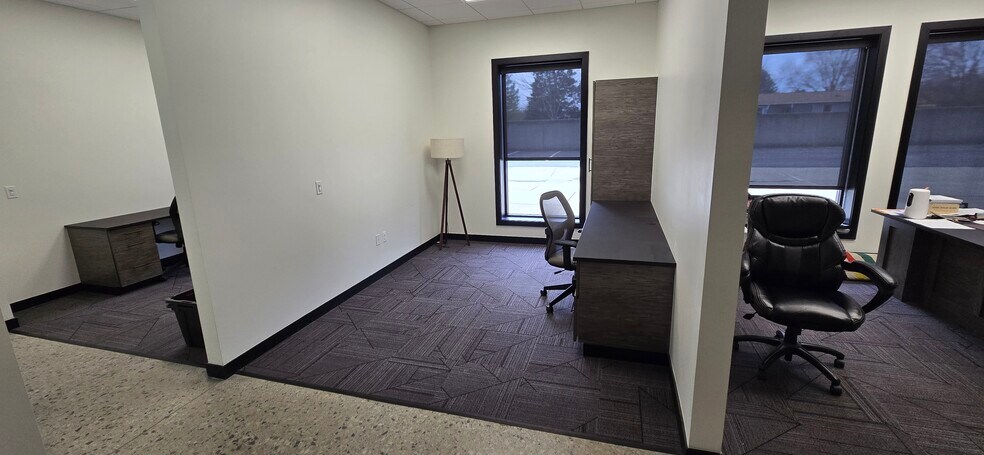 More Photos Of 14445 Barber Ave, Warren Manufacturing For Sale